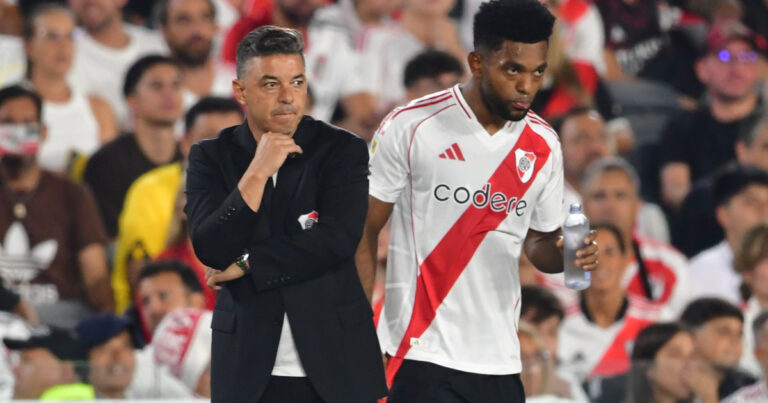 De nueve el dilema: Gallardo, la falta de gol y qué hacer con Borja