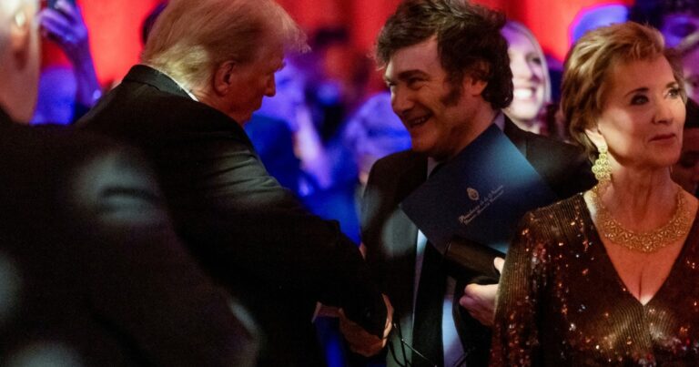 The Wall Street Journal advirtió que las medidas de Milei «se oponen» a las de Donald Trump