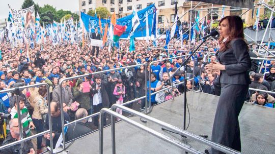 Cristina en tribunales: las opciones para un día crucial