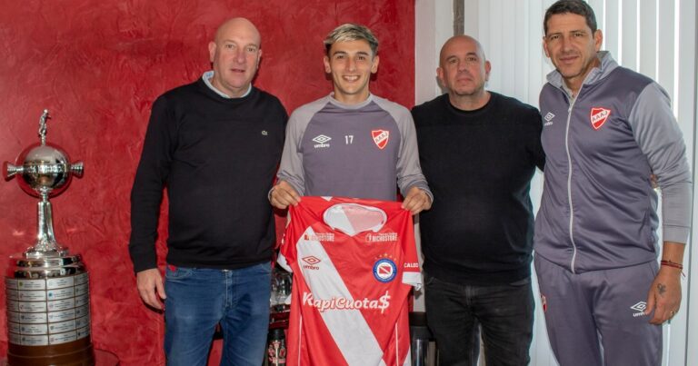 Argentinos y la curiosa presentación de Joaquín Gho