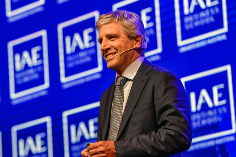 Caputo, en modo negación