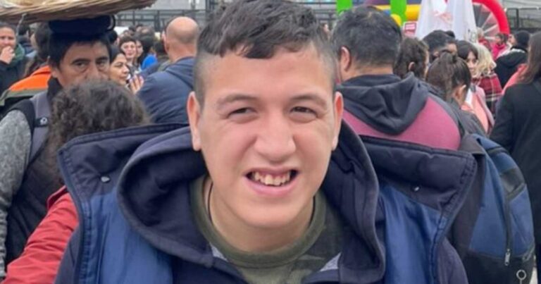 Buscan a un chico de 16 años con discapacidad que salió a pasear su perro y se perdió