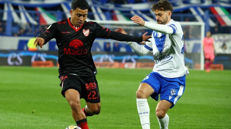 Todo igualado en Liniers: Vélez e Instituto no se sacaron ventaja por el Torneo Clausura