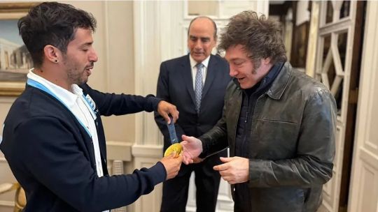 Medalla y motosierra: el deporte argentino, a un año del oro olímpico de Maligno Torres