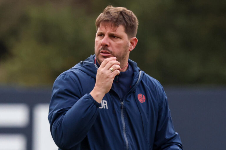 San Lorenzo recibirá a Vélez en el Bajo Flores