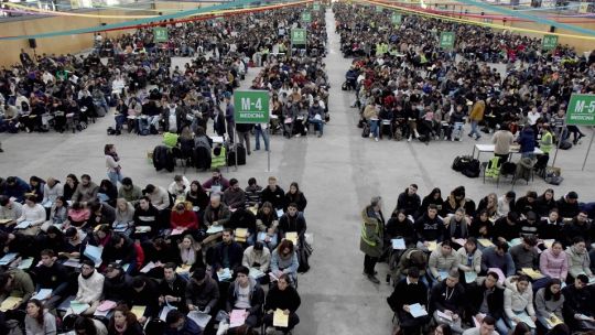 El Gobierno denunció por fraude a los médicos que se copiaron en el examen de residencias