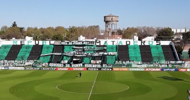 La dura sanción a Chicago tras el escándalo con Almirante: estadio clausurado y cuatro fechas a los expulsados