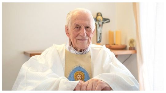 Falleció el cardenal Estanislao Karlic, uno de los impulsores de las mesas de Diálogo Argentino en 2002