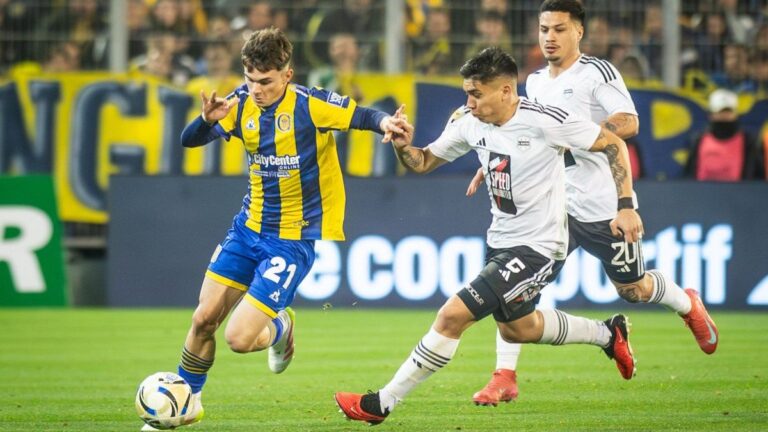 Deportivo Riestra se lo empató sobre la hora a Rosario Central en el Gigante de Arroyito