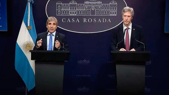 El Gobierno intervino por casi US$ 2.000 millones en el mercado de futuros para domar el dólar