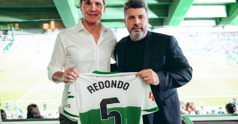 La especial visita que recibió Fede Redondo en su debut con victoria en Elche