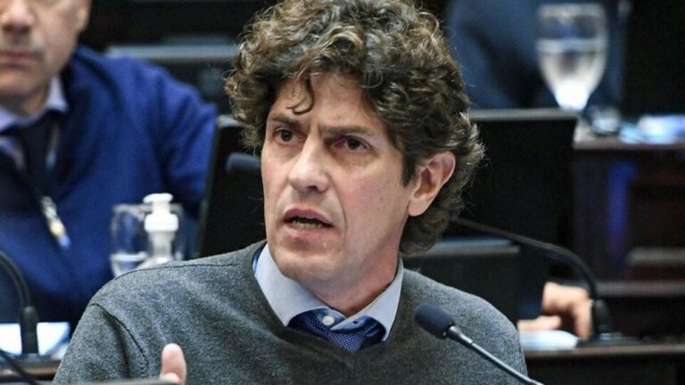 Martín Lousteau repudió el intento de censura del Gobierno contra Jorge Rial y Mauro Federico