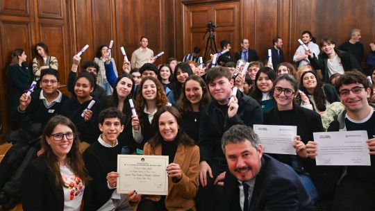 La Legislatura porteña distinguió al Consejo de Adolescentes del MPT