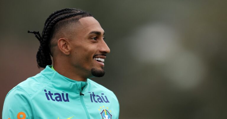 Raphinha denunció un acto de racismo hacia su hijo en un parque de diversiones: «Sus empleados son una desgracia»