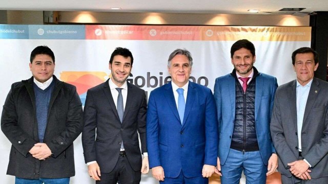 Gobernadores cuestionan a Milei y celebran los triunfos locales de Passaglia y Petrecca