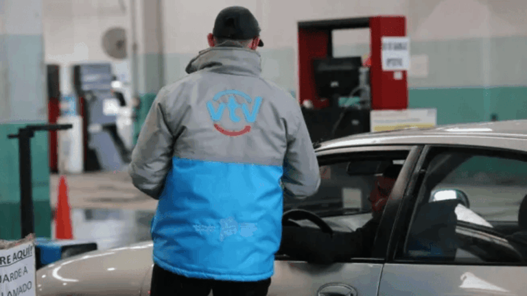 VTV: el valor de la multa por circular con la oblea vencida