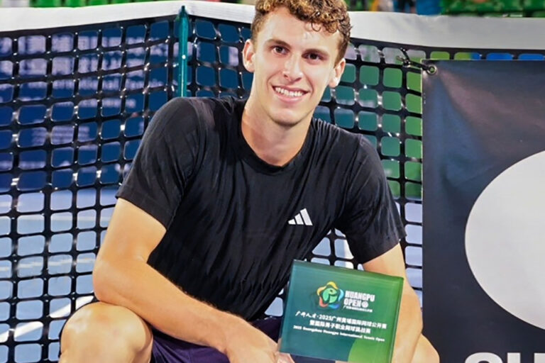 Tenis: tres campeones argentinos en un mismo día