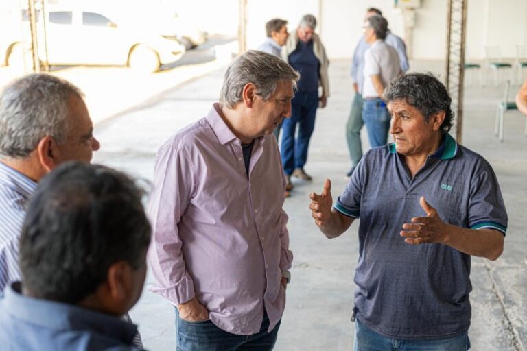 Félix con productores de Lavalle: «»la economía regional mendocina es la más afectada del país»