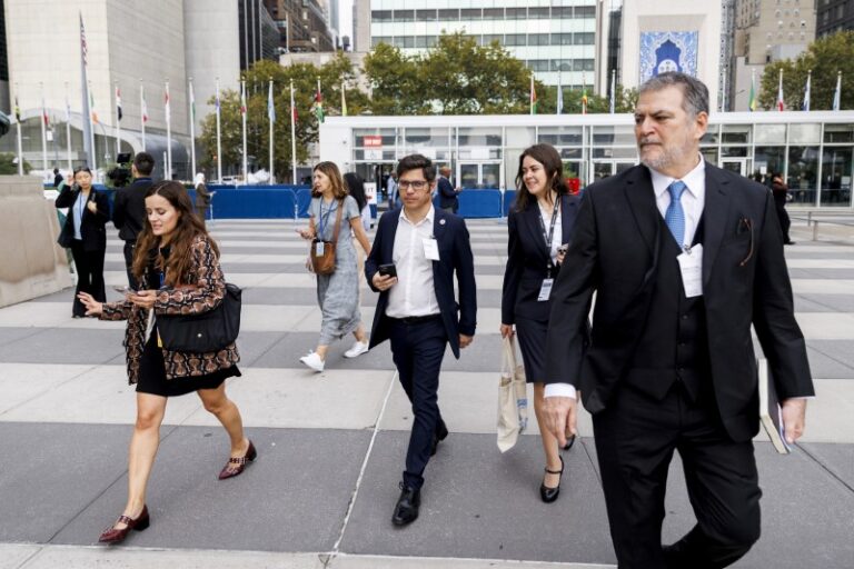 Kicillof en una contracumbre en Nueva York: «la crueldad y el ajuste no tienen apoyo popular en Argentina»