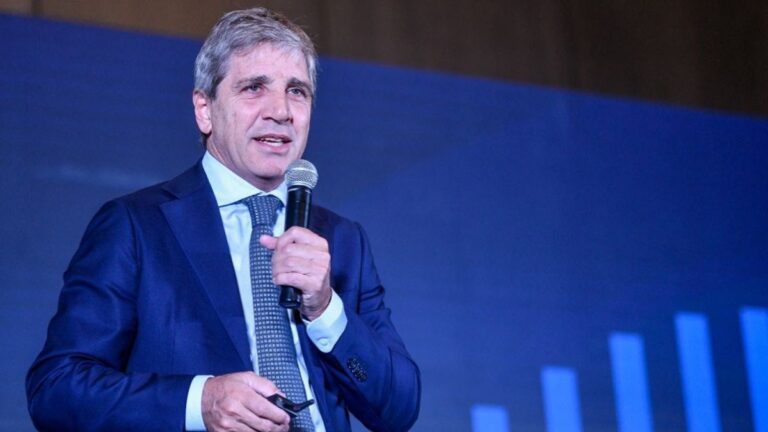 Luis Caputo, tras la reunión con Donald Trump: «Los anuncios se harán pronto»